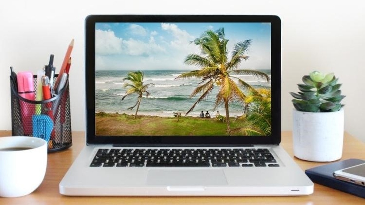 Sử dụng video làm hình nền laptop