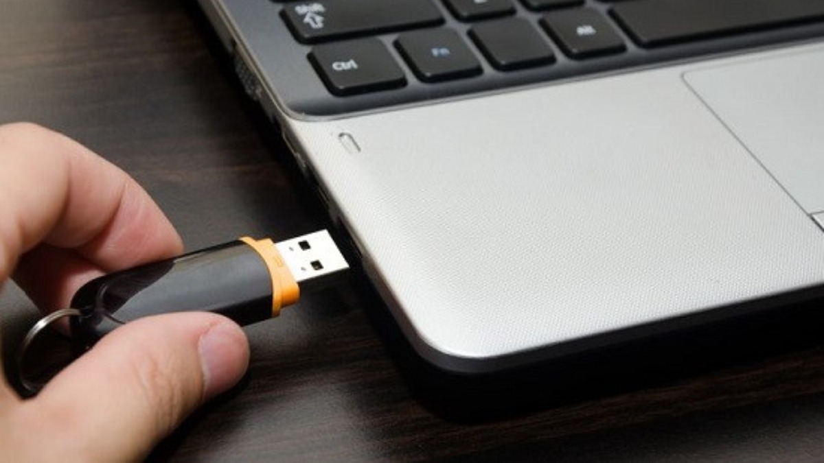 USB bị lỗi hoặc không tương thích