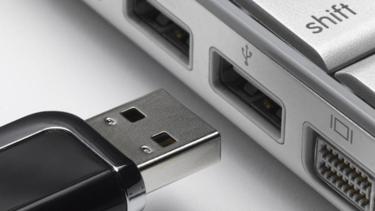 Cắm USB vào một máy tính khác để kiểm tra