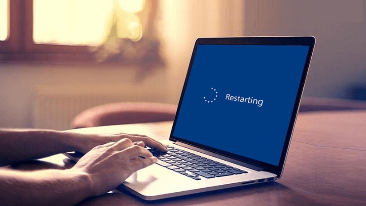 Việc khởi động lại máy tính sẽ giúp làm mới hệ thống và tải lại các cài đặt mới, giúp tránh các lỗi phát sinh
