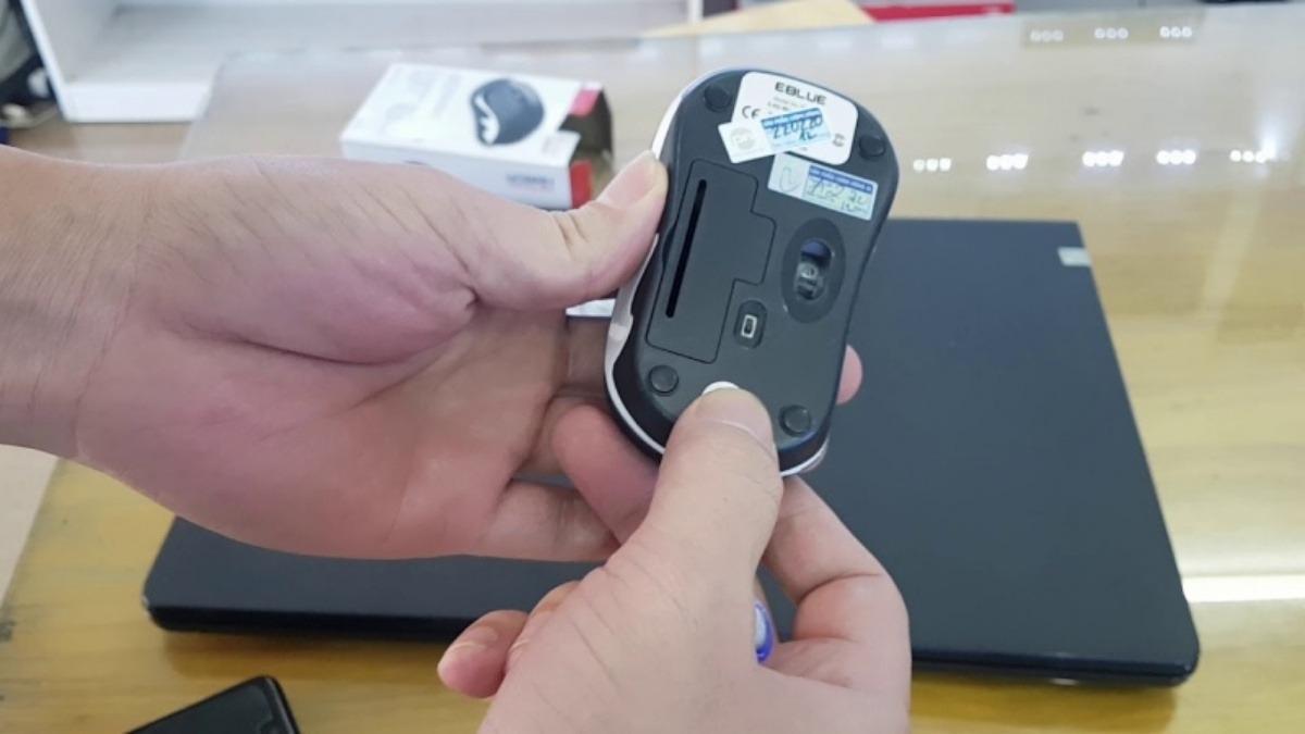 Hãy kiểm tra pin chuột xem còn hoạt động hay không