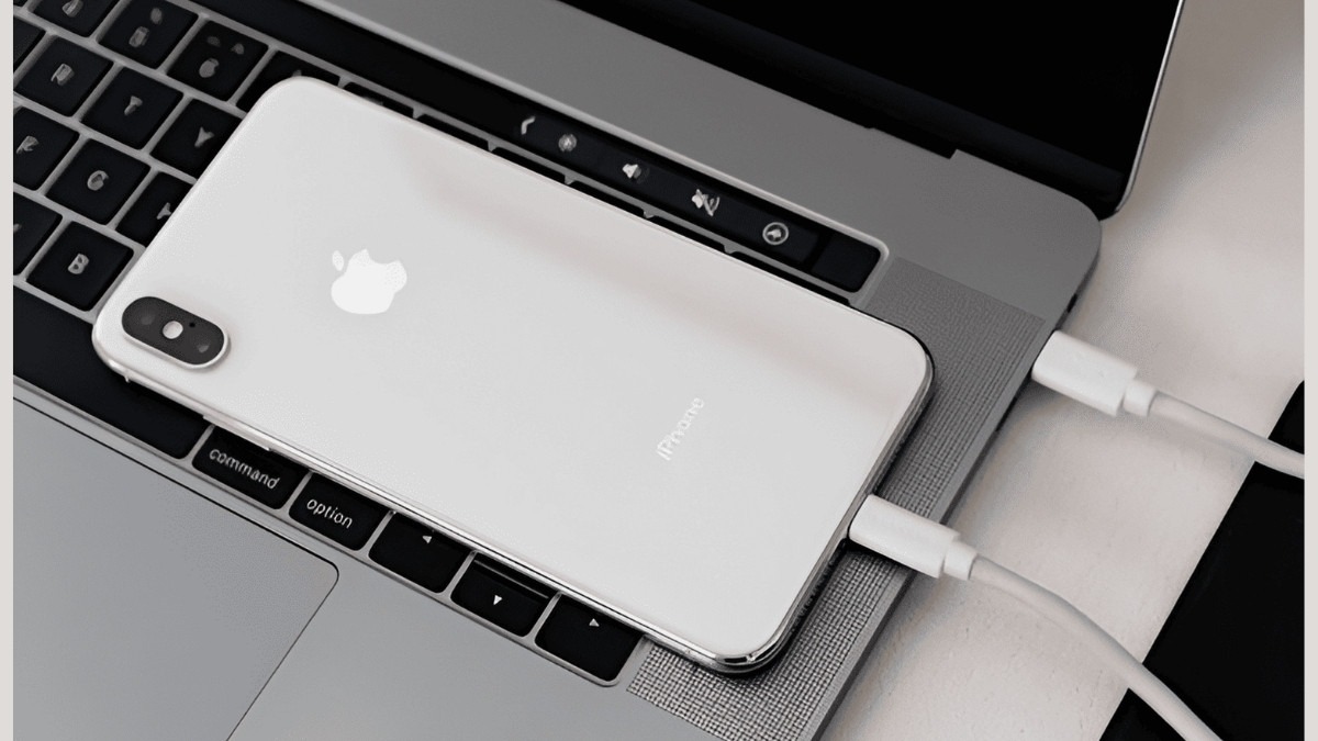 Kết nối iPhone với máy tính bằng cáp Lightning