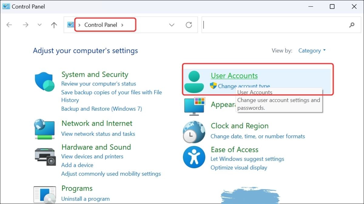 Trong cửa sổ Control Panel, tìm và chọn User Accounts