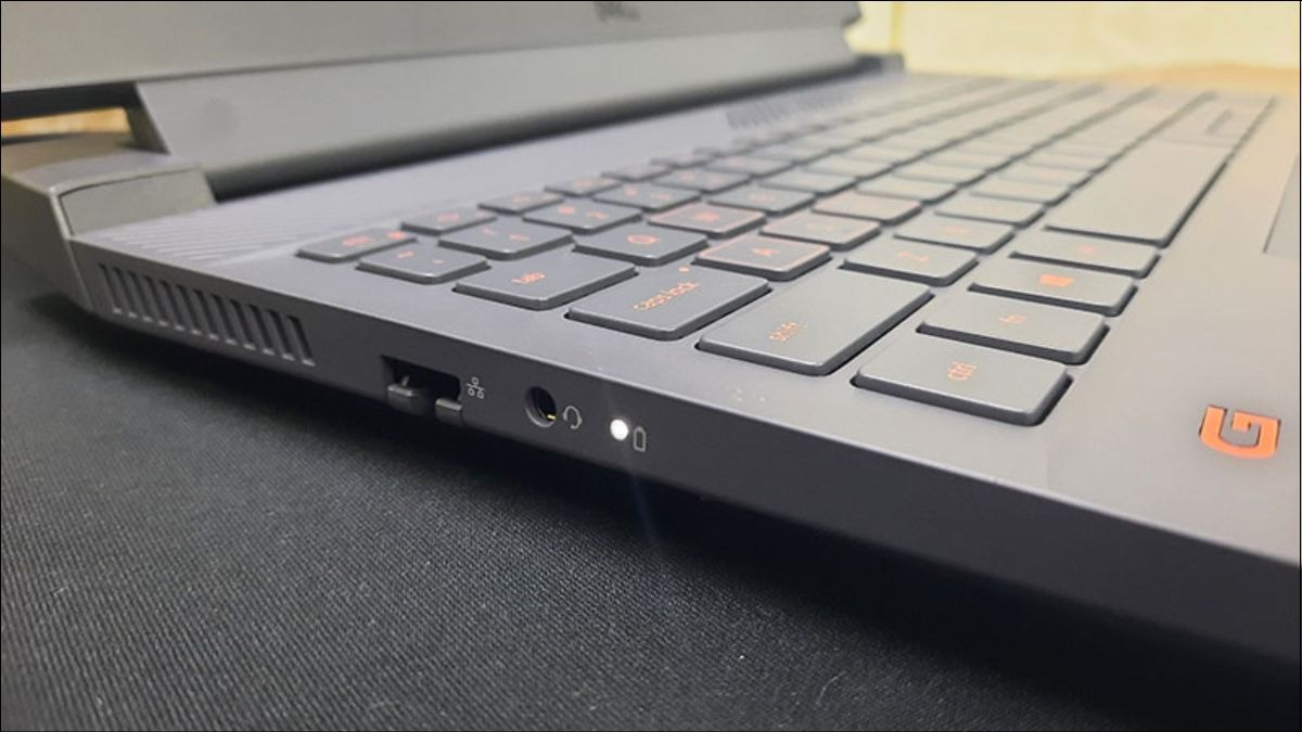 Hệ thống đèn báo laptop bị hỏng cũng là nguyên nhân gây nháy đèn