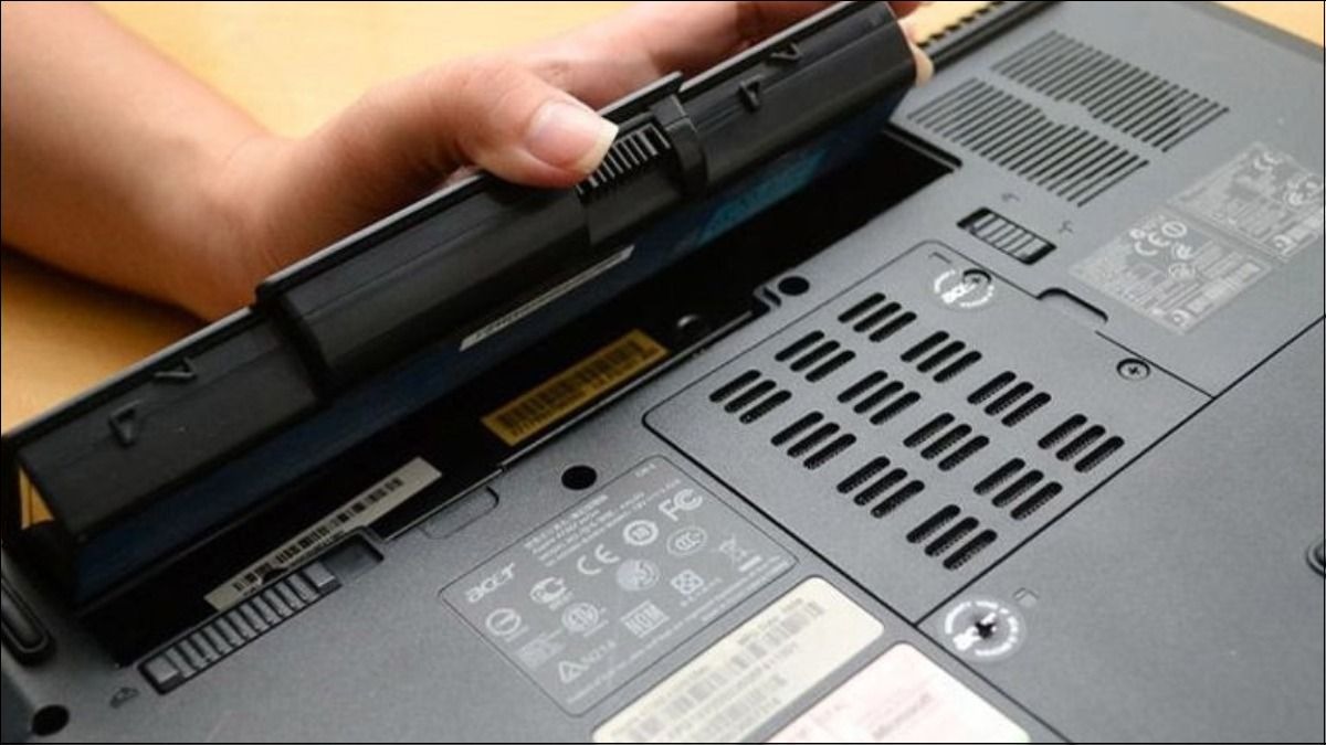 Kiểm tra pin trước khi mang máy đi kiểm tra