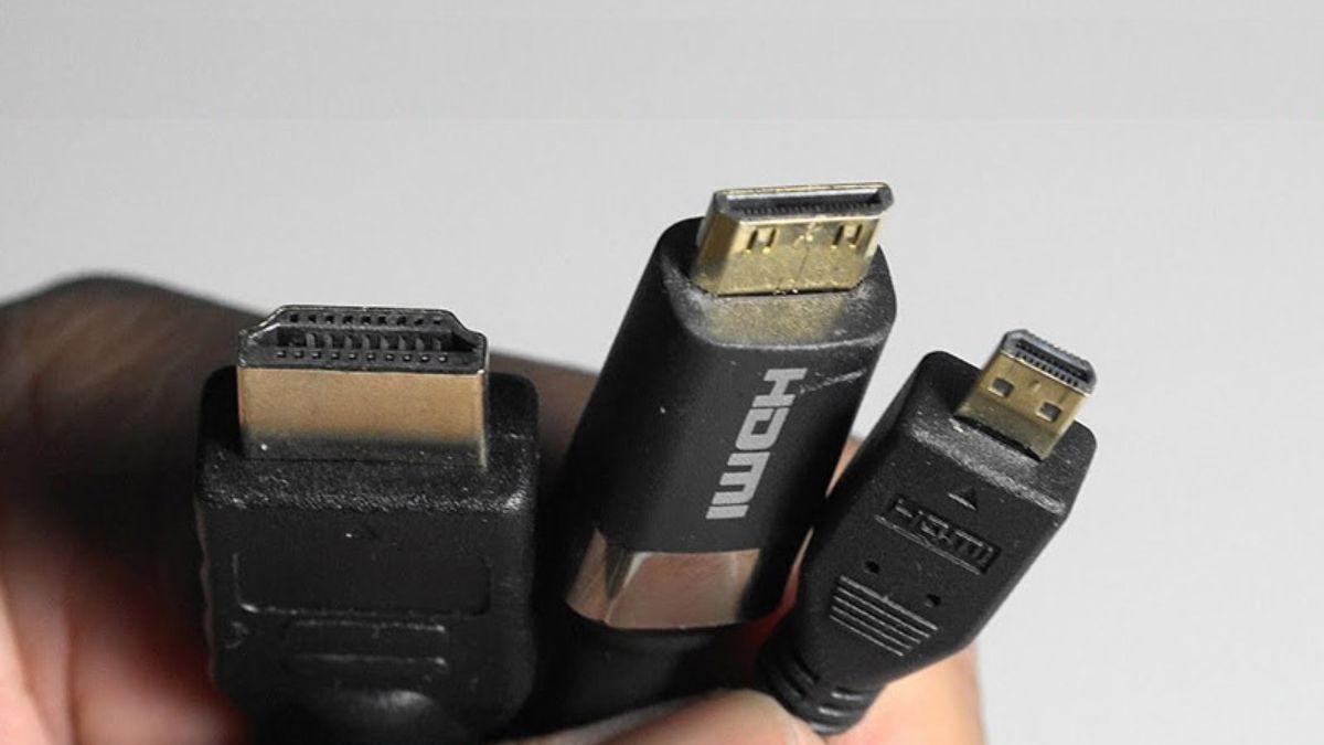 Cáp HDMI không có khóa cắm như cáp VGA