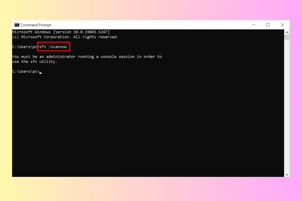 Trong cửa sổ Command Prompt, nhập lệnh sau: sfc /scannow