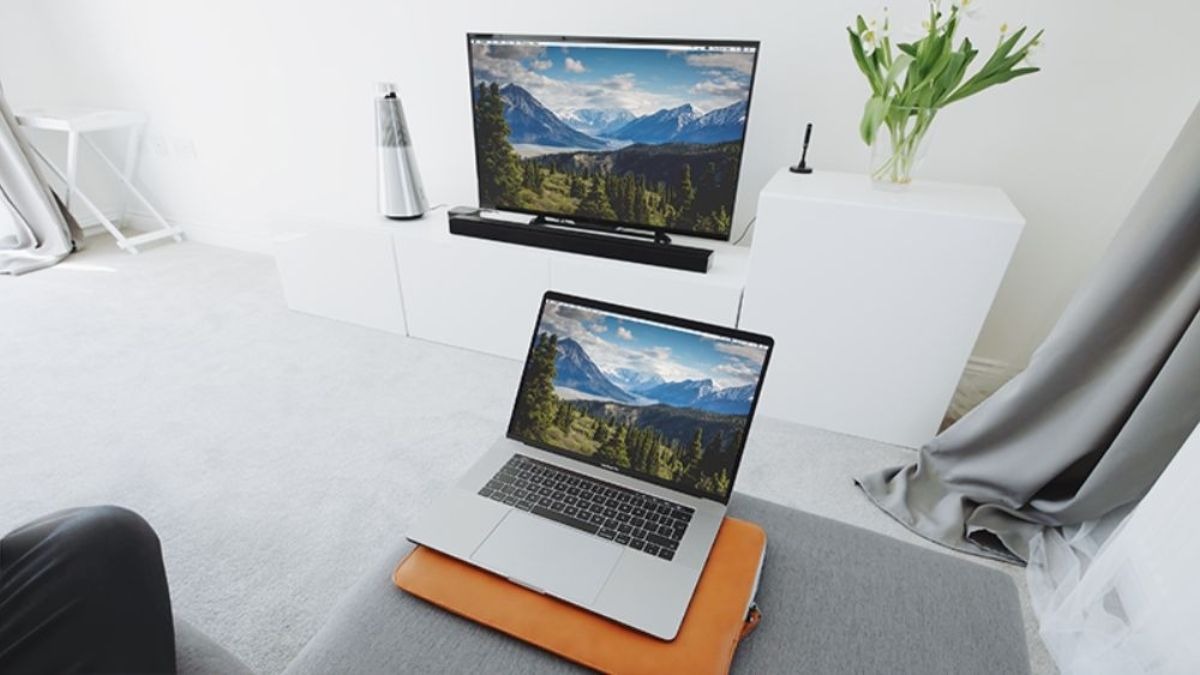 Laptop kết nối TV qua cáp HDMI