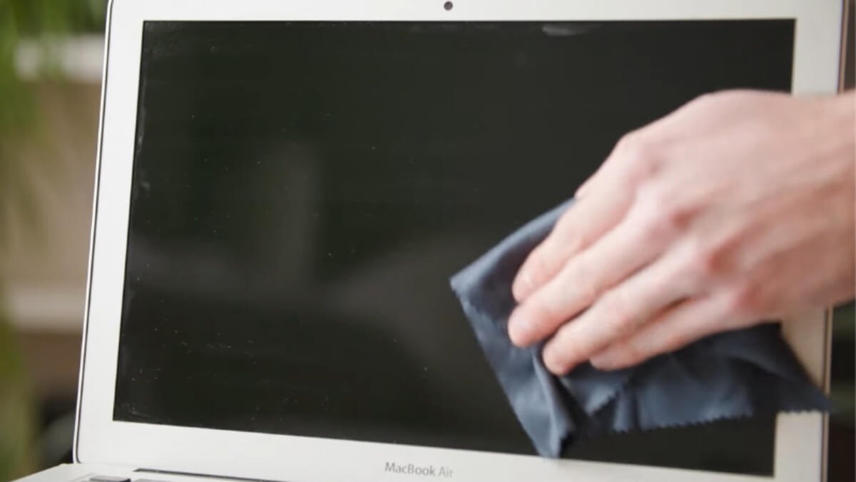 Lau khô màn hình laptop