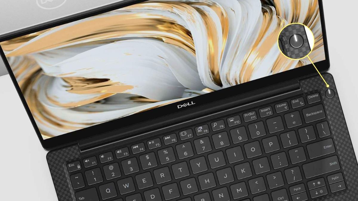 Khi laptop Dell bị treo màn hình do lỗi phần mềm, cách khắc phục đơn giản và nhanh chóng nhất chính là tắt nguồn và khởi động lại máy bằng phím cứng.
