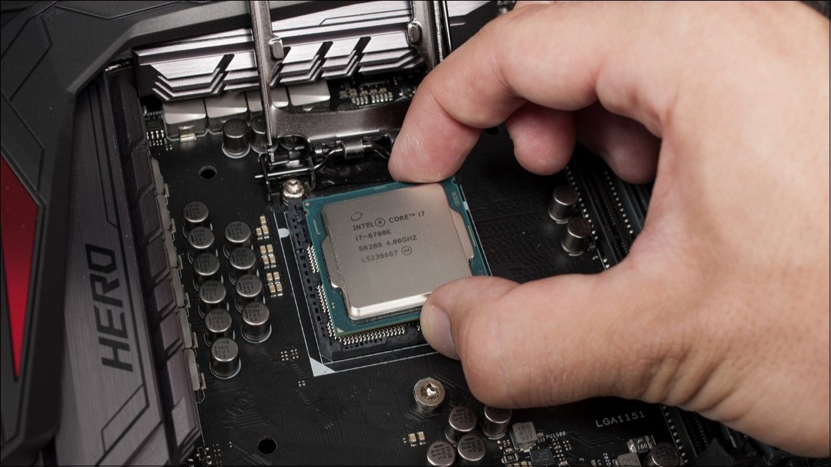 Kiểm tra và lắp đặt lại CPU