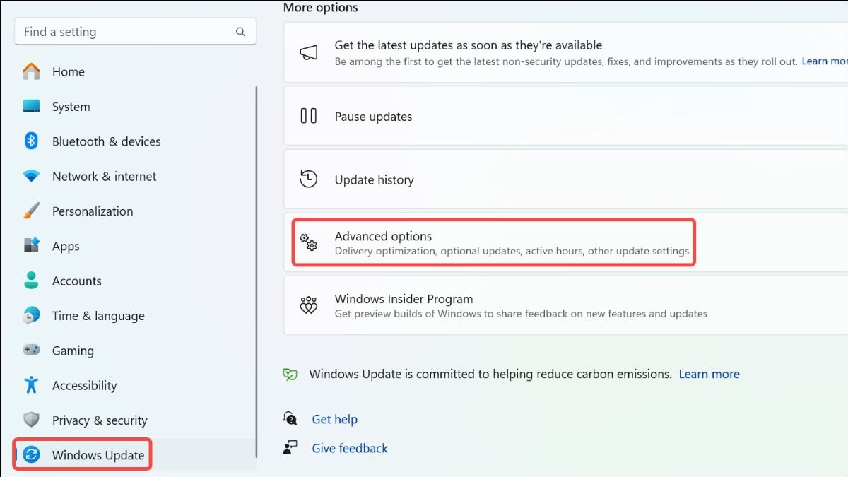 Chọn Windows Update > Advanced options trong Settings