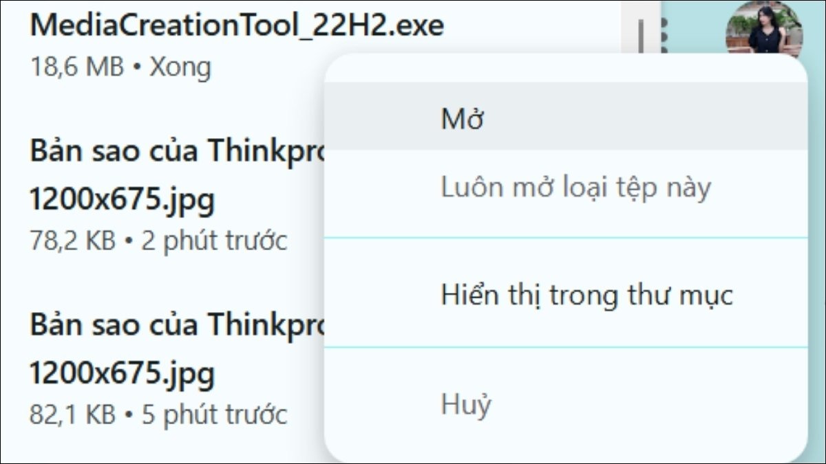 Mở file MediaCreationTool vừa tải xuống