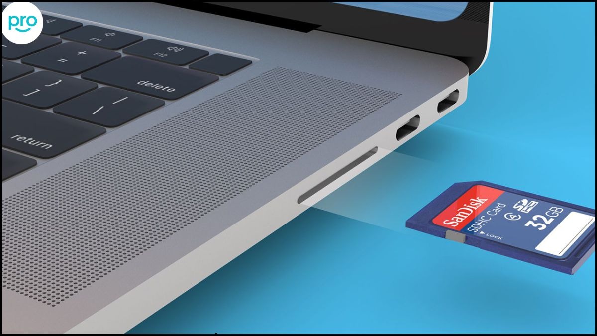 Vị trí khe cắm thẻ nhớ trên laptop được đặt ở cạnh bên (trái hoặc phải) của laptop