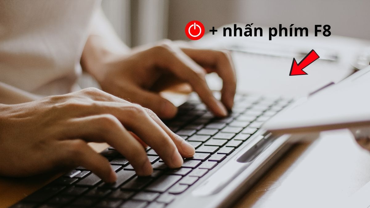 Khởi động vào Safe Mode