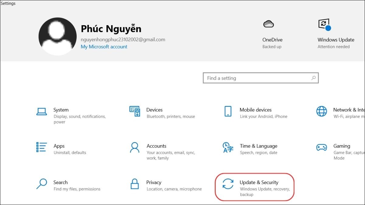 Mở Settings (Cài đặt) bằng cách nhấn tổ hợp phím Windows + I hoặc tìm kiếm trong menu Start, sau đó chọn Update & Security (Cập nhật & Bảo mật).
