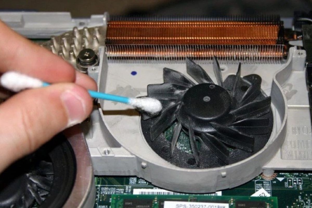 Vệ sinh quạt laptop