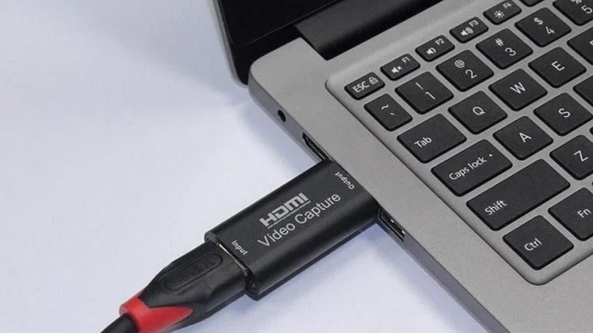 Kết nối PS4 với máy tính bằng cáp USB