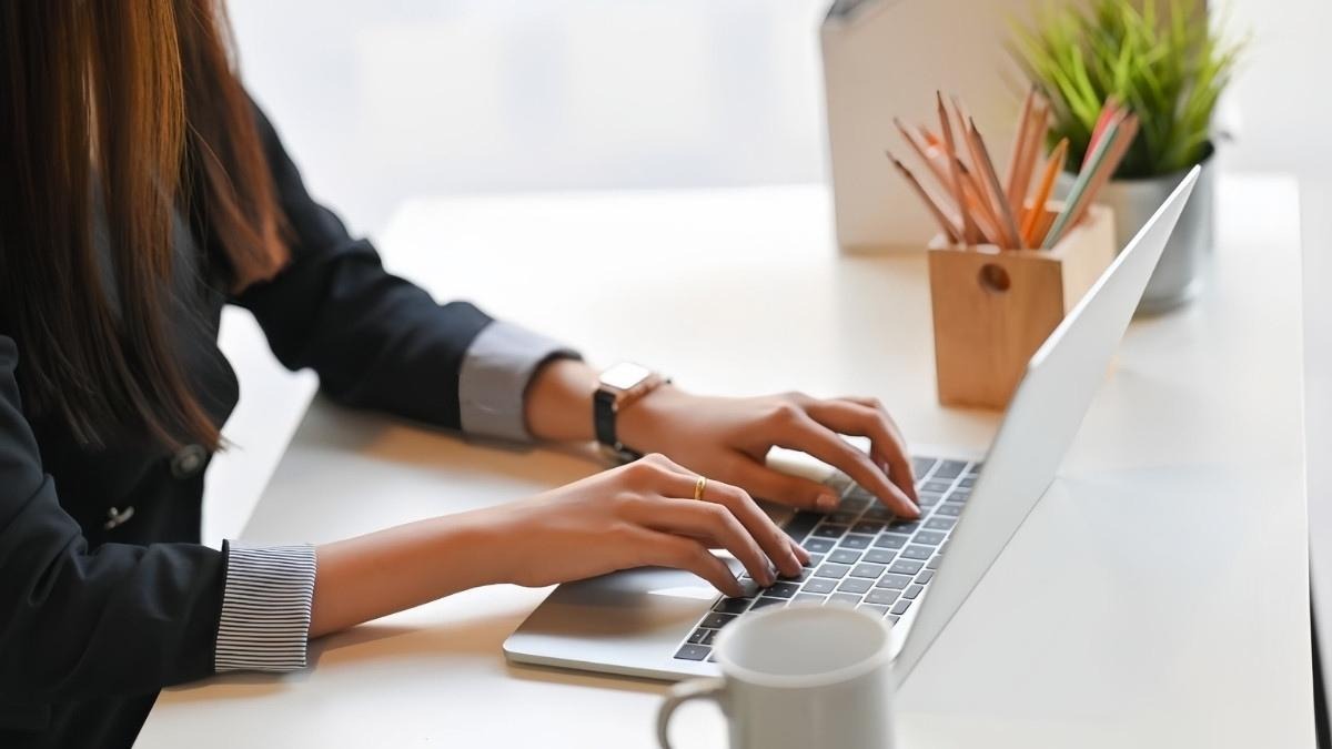 Việc phóng to màn hình không ảnh hưởng đáng kể đến hiệu suất máy