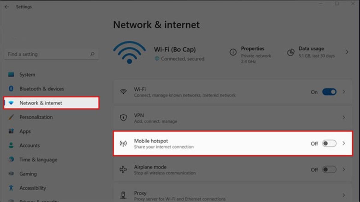 Vào Settings > Network & Internet > Mobile hotspot