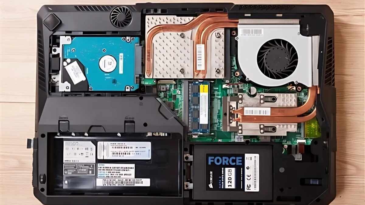 Tháo vỏ máy laptop