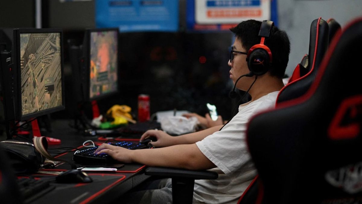 Bạn nên tắt chế độ tiết kiệm pin khi chơi game để đảm bảo trải nghiệm tốt nhất