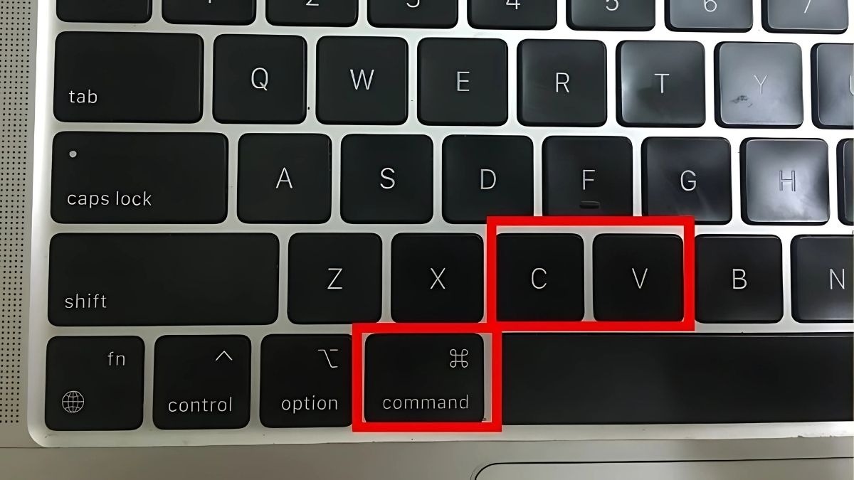 Trên macOS