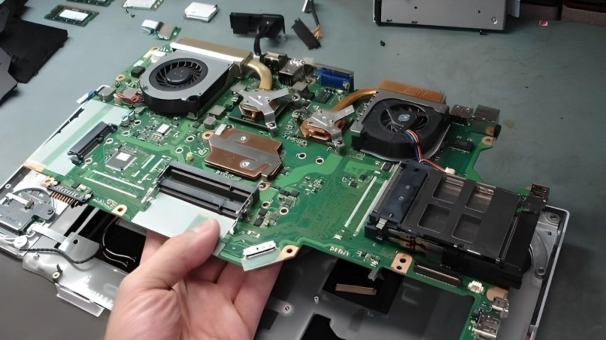 Tùy thuộc vào lỗi và dòng máy mà chi phí sửa chữa mainboard sẽ khác nhau