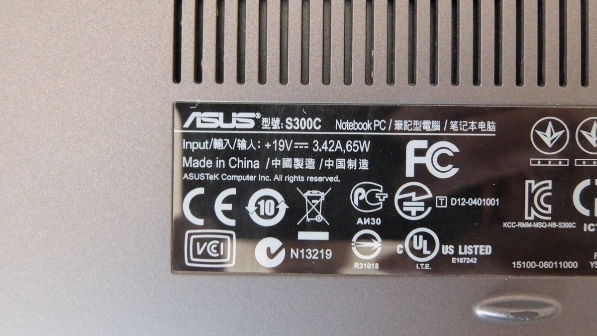 Xác định chính xác model laptop Asus của bạn.