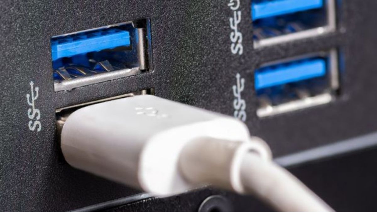 Bạn cần kiểm tra lại đầu cắm USB xem đã chắc chắn chưa