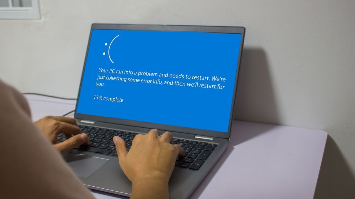 Lỗi màn hình xanh (BSOD) trên laptop Asus là gì?