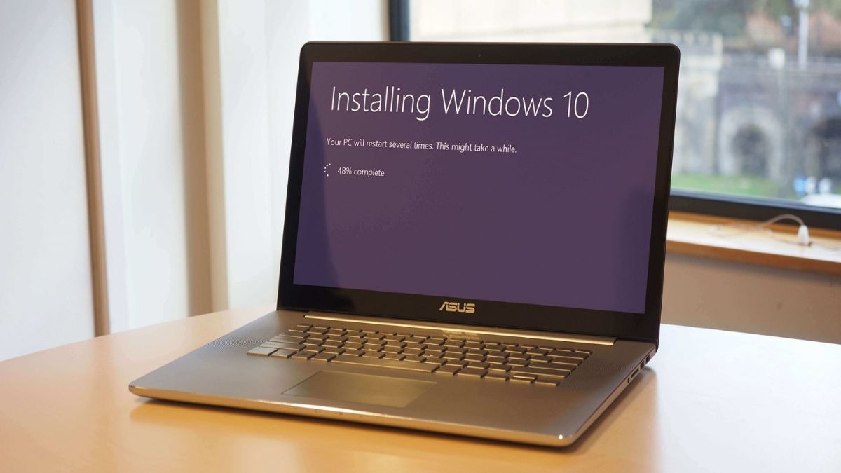 Windows 10 là một hệ điều hành thuộc dòng Microsoft Windows