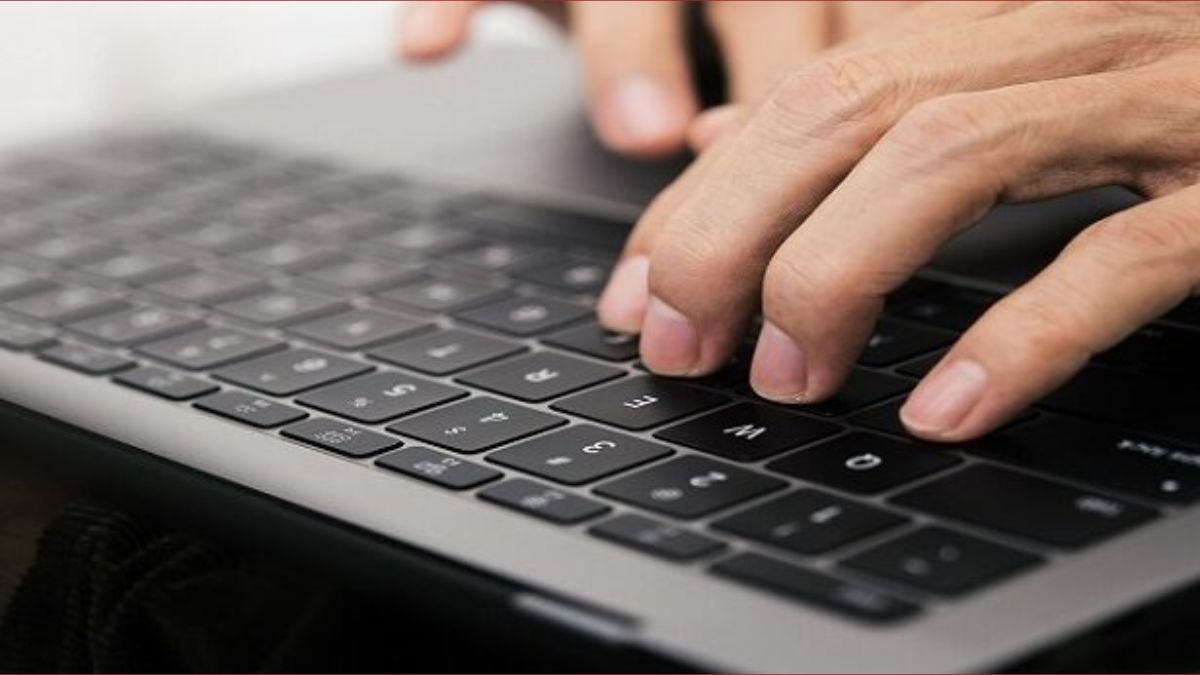 Do phần cứng của laptop