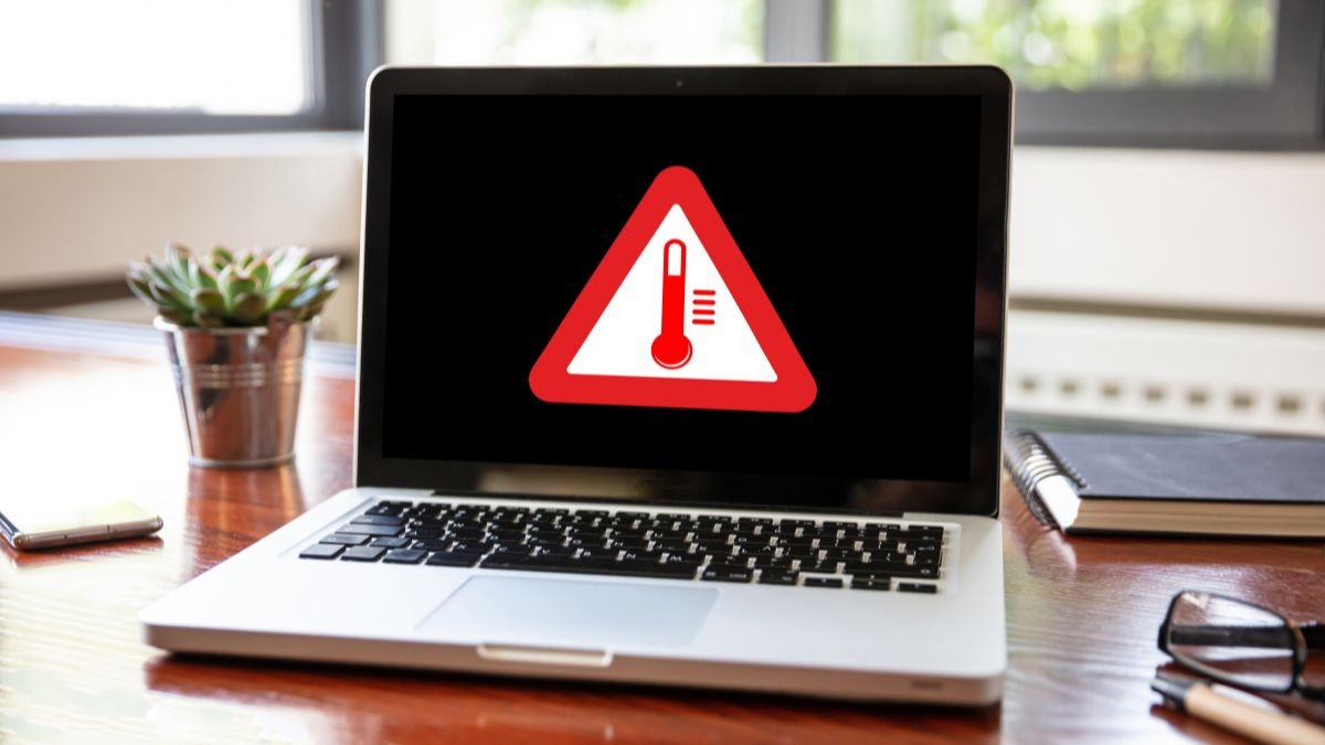 Laptop Acer hoạt động trong môi trường quá nóng dẫn đến treo logo