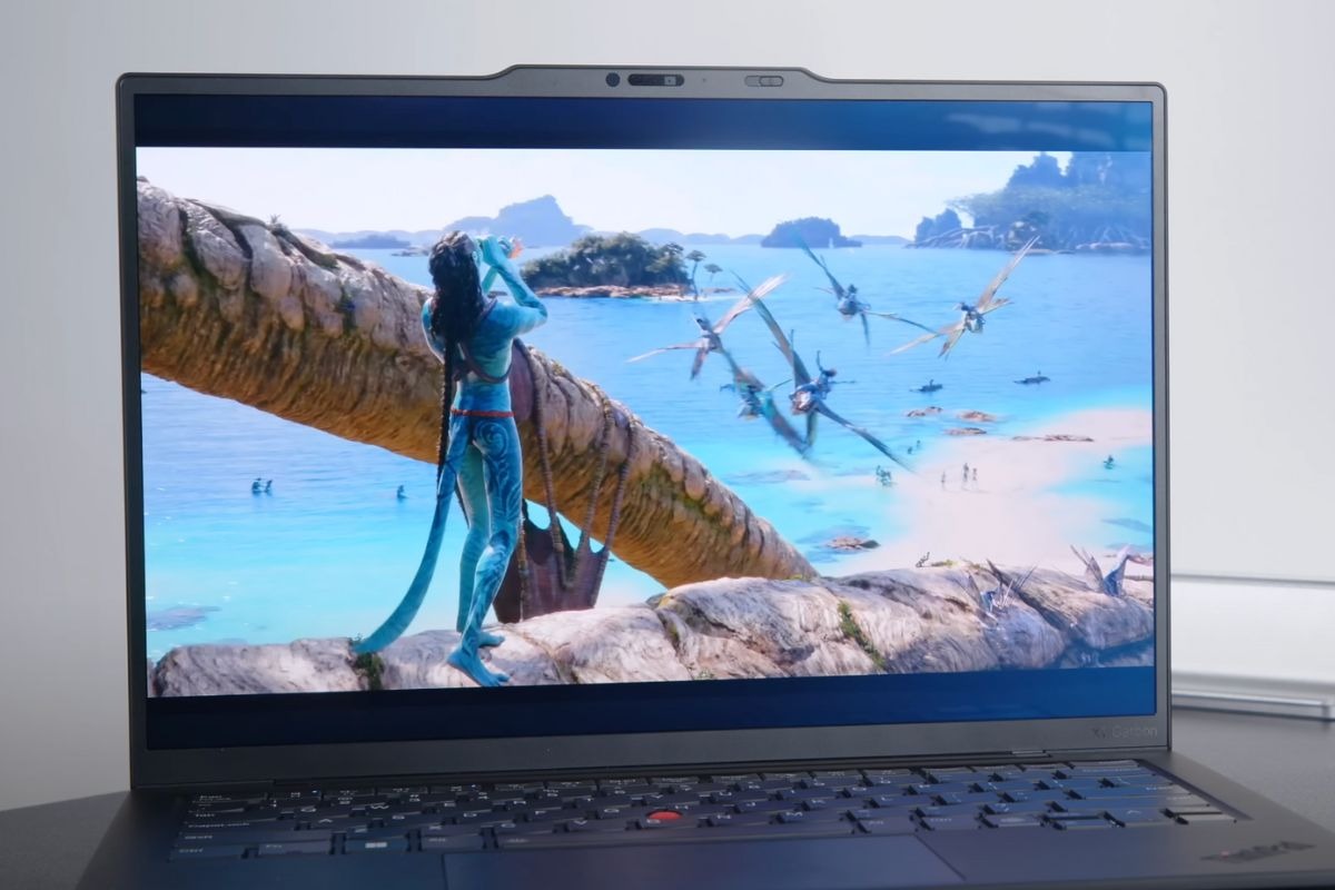 Về màu sắc, màn hình đạt 100% sRGB