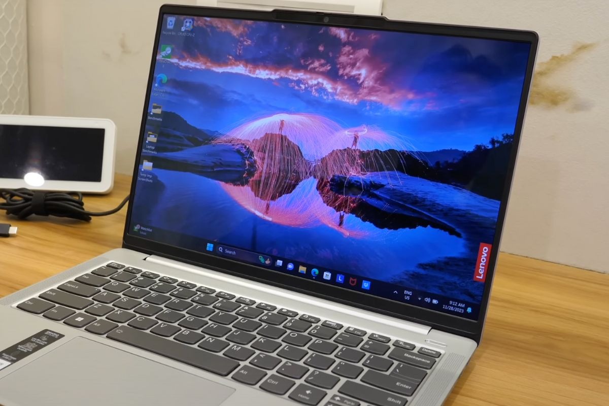 Màn hình được trang bị công nghệ TUV Low Blue Light