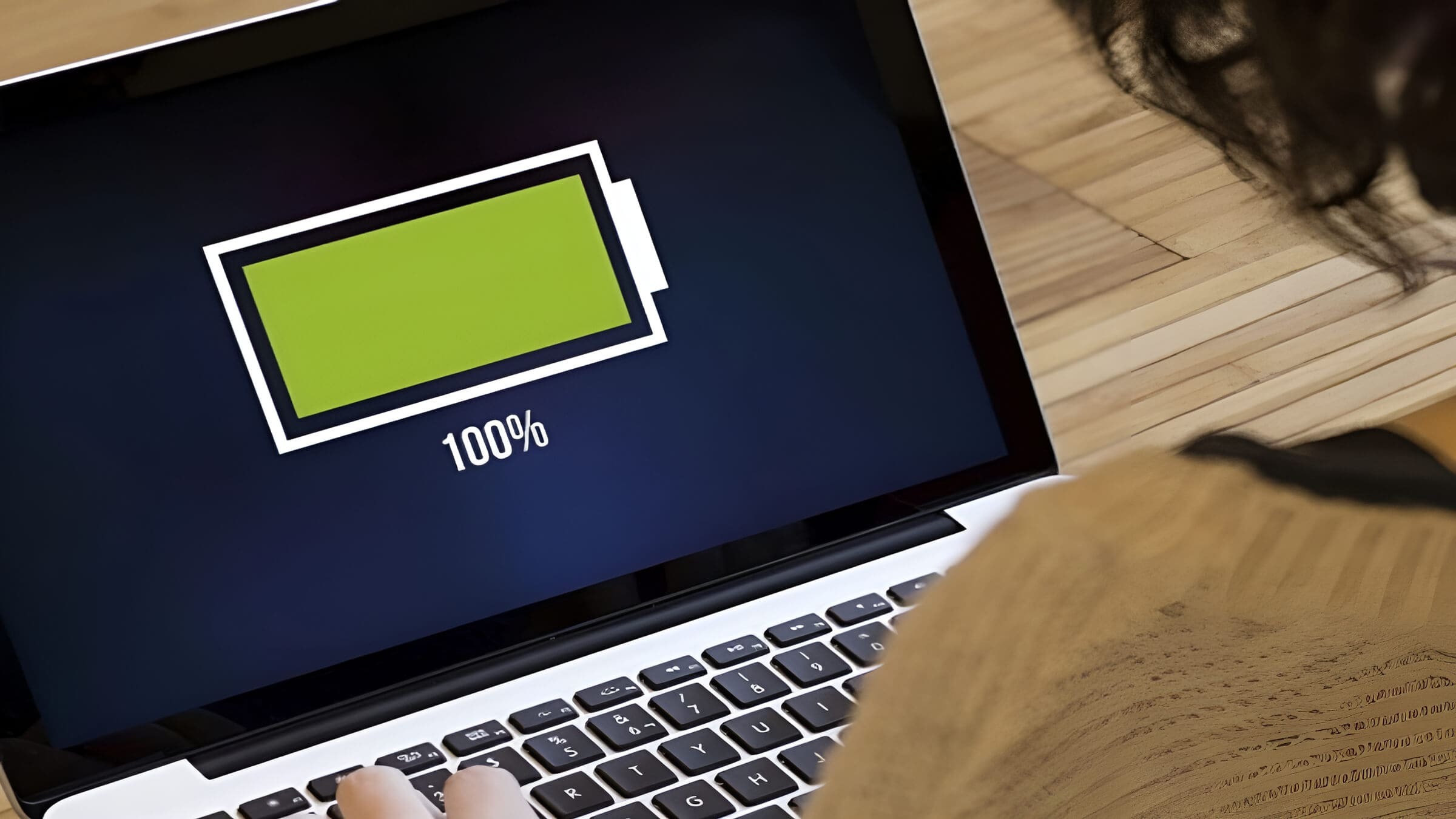 Thay pin laptop là một công việc cần thiết khi pin cũ đã xuống cấp, ảnh hưởng đến trải nghiệm sử dụng
