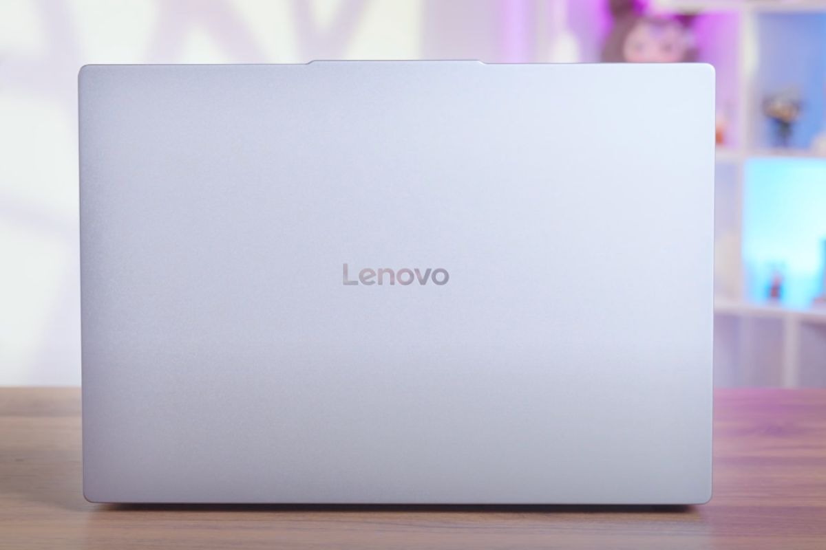 Lenovo IdeaPad Slim 3 16IRH10 có thiết kế mỏng nhẹ