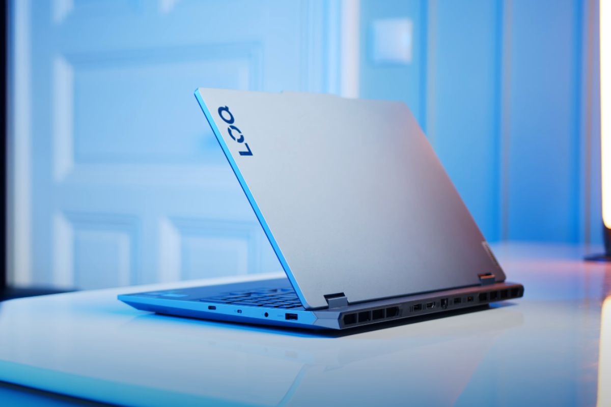 Lenovo LOQ 15AHP10 có thiết kế đẹp mắt, thu hút