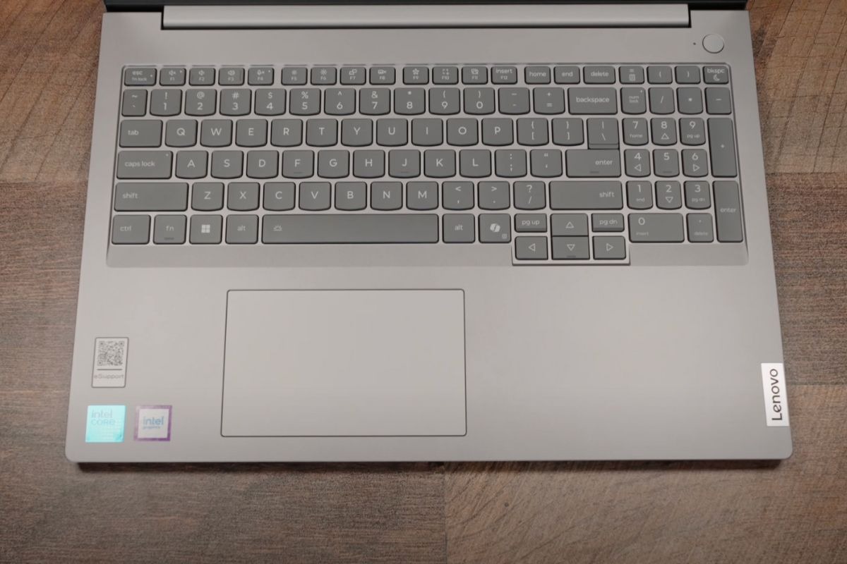 Trải nghiệm bàn phím và touchpad trên Lenovo ThinkBook 16 G8 IRL 21SH0093VA