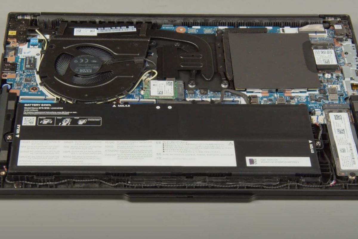 ThinkPad E14 Gen 7 được trang bị sẵn 16GB RAM DDR5