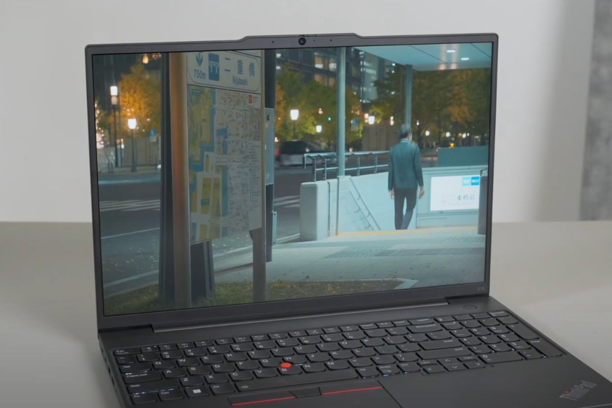 Hiệu năng mạnh mẽ, đáp ứng tốt cho công việc và giải trí hằng ngày