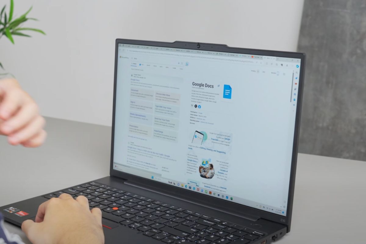ThinkPad E16 Gen 3 sử dụng ổ cứng SSD chuẩn M.2 NVMe dung lượng 512GB