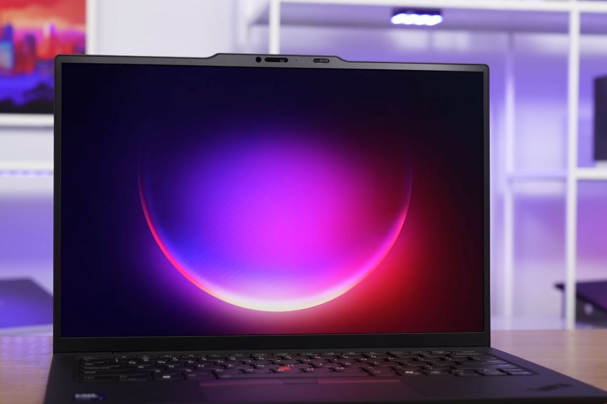 Màn hình IPS, độ phân giải Full HD cho chất lượng hiển thị sắc nét, chân thực