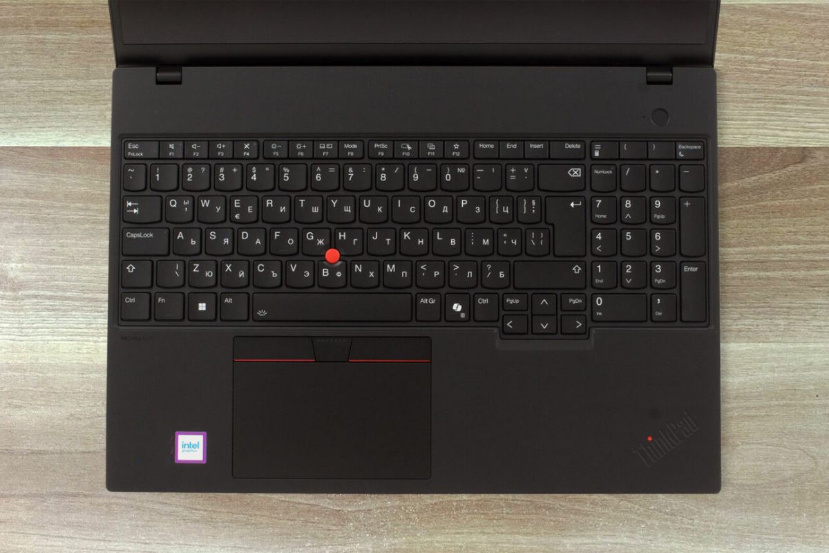 Trải nghiệm bàn phím và touchpad trên Lenovo ThinkPad T16 Gen 4 21QE000DVN