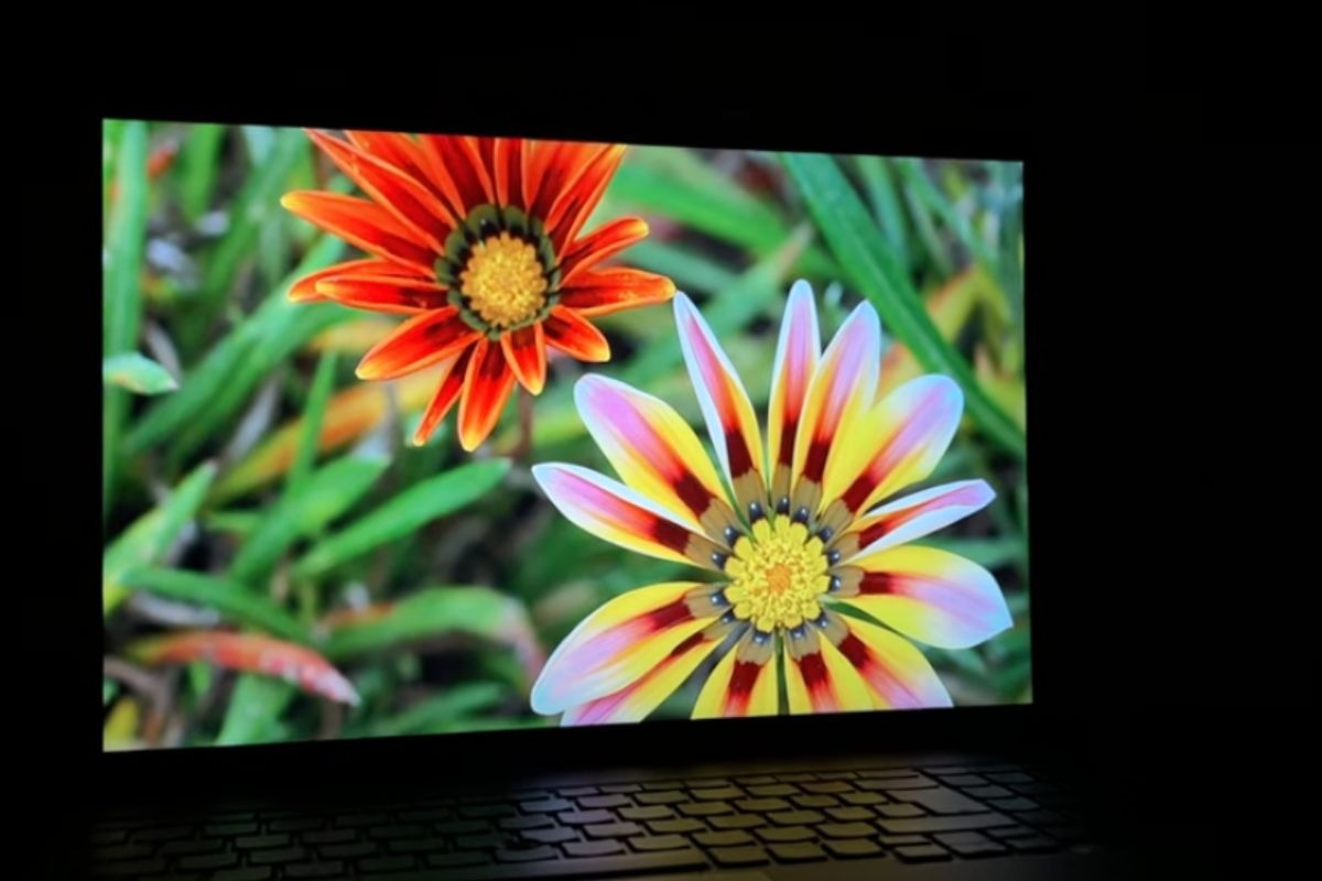 Màn hình có độ sáng lên đến 400 nits