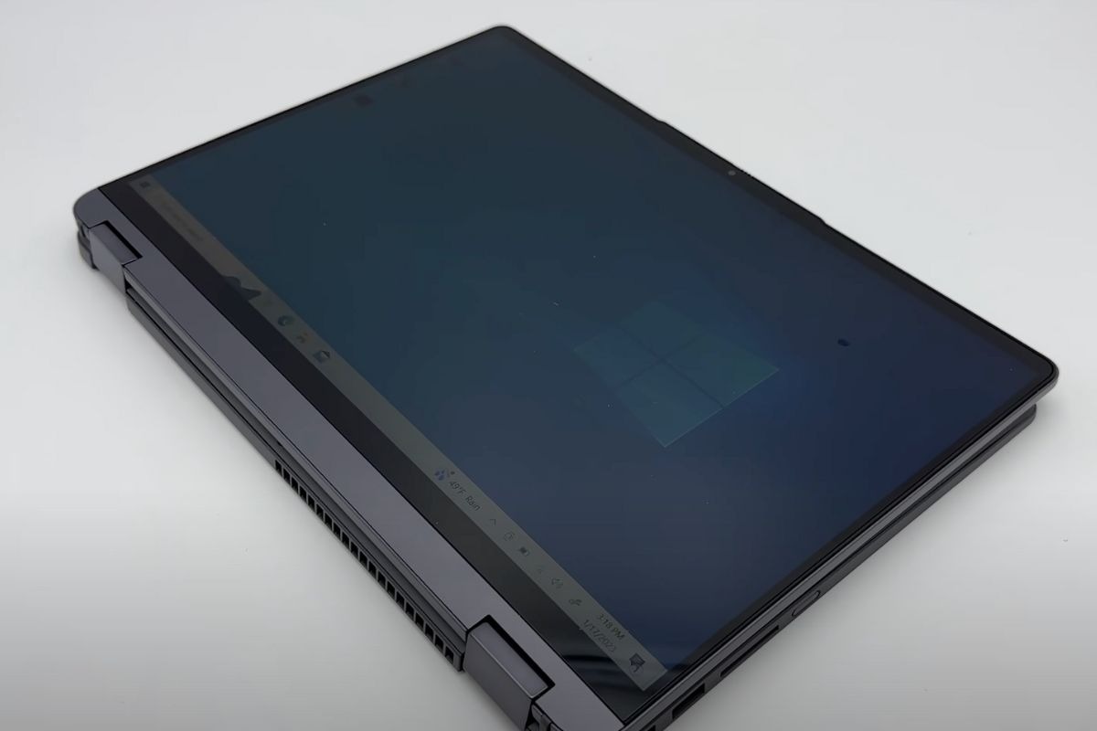 Phần vỏ ngoài được làm từ nhựa cao cấp