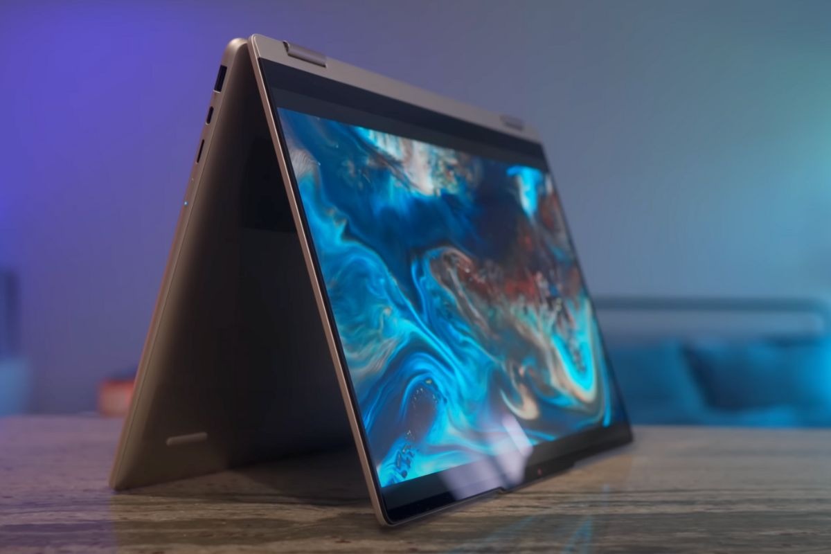 Lenovo Yoga 7 2-in-1 14ILL10 có khả năng xoay gập 360 độ