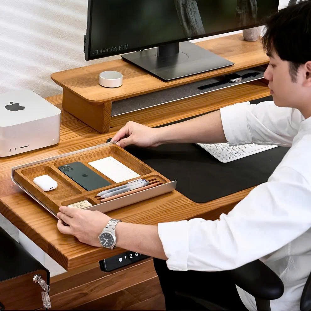 Kích thước khay đựng đồ để bàn Tidy nhỏ gọn, dễ bài trí
