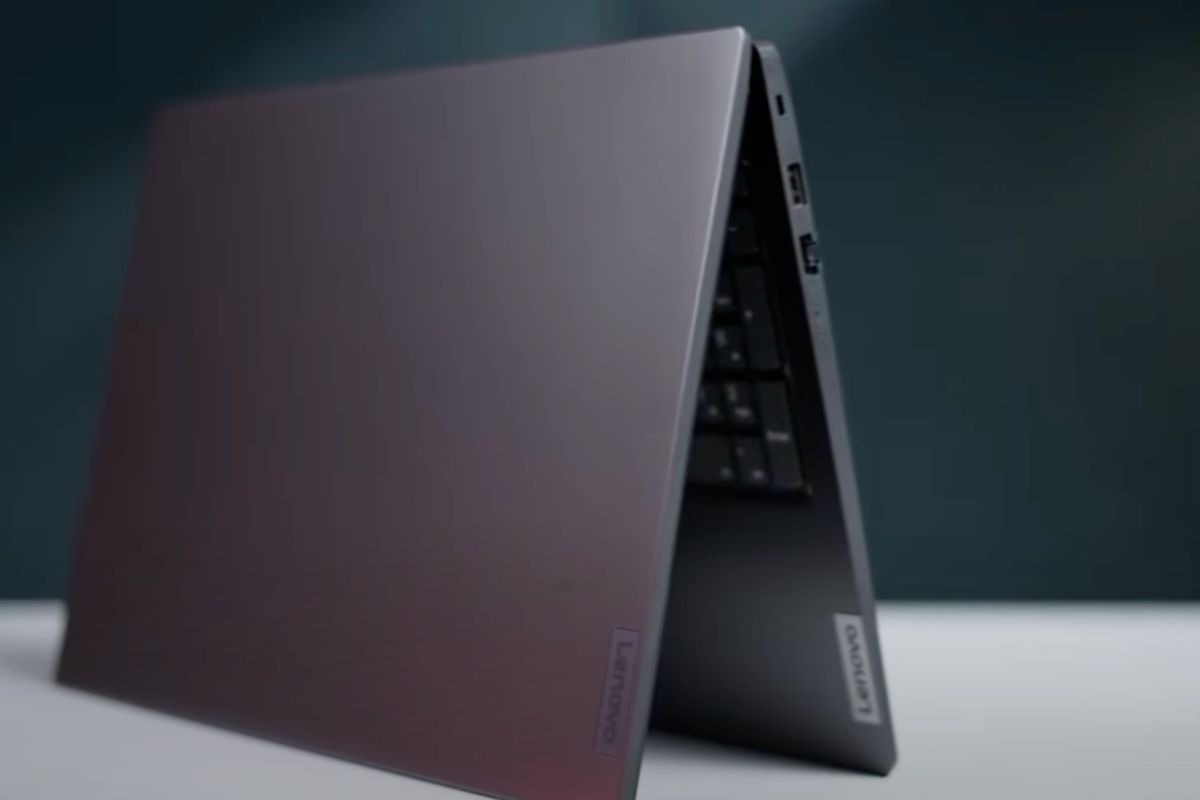 Lenovo V15 G4 IRU có ngoại hình gọn nhẹ, đơn giản